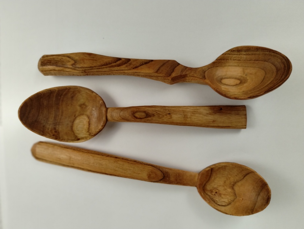 Handcrafted green wood treasures: ancient techniques for modern living